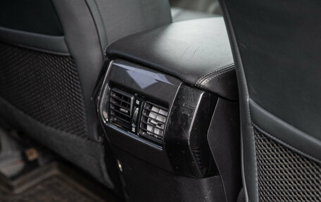 Toyota Land Cruiser Prado 150 рестайлинг 2, 2011 год, 3 148 000 рублей, 12 фотография