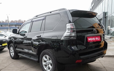 Toyota Land Cruiser Prado 150 рестайлинг 2, 2011 год, 3 148 000 рублей, 10 фотография