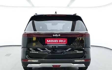 KIA Carnival, 2024 год, 4 987 000 рублей, 3 фотография