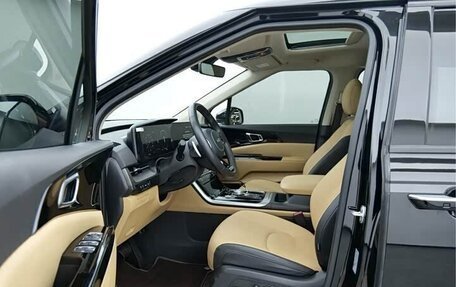 KIA Carnival, 2024 год, 4 987 000 рублей, 9 фотография