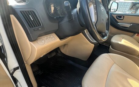 Hyundai H-1 II рестайлинг, 2021 год, 3 000 000 рублей, 11 фотография