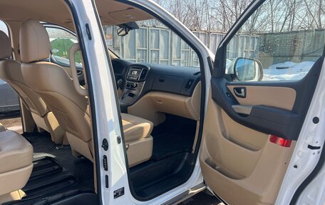 Hyundai H-1 II рестайлинг, 2021 год, 3 000 000 рублей, 15 фотография