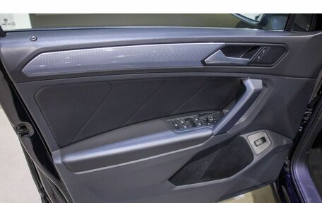 Volkswagen Tiguan II, 2022 год, 2 790 000 рублей, 18 фотография