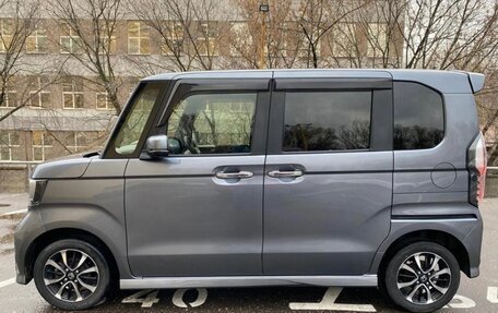 Honda N-BOX II, 2018 год, 930 000 рублей, 2 фотография