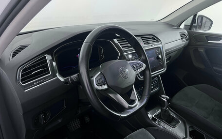 Volkswagen Tiguan II, 2021 год, 3 177 000 рублей, 9 фотография