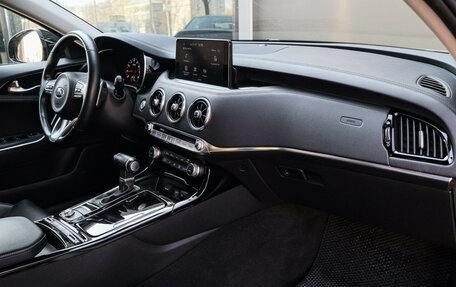 KIA Stinger I, 2021 год, 3 100 000 рублей, 7 фотография