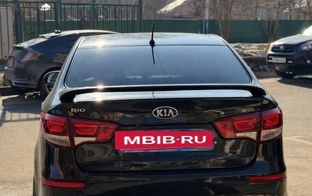 KIA Rio III рестайлинг, 2016 год, 1 000 000 рублей, 5 фотография
