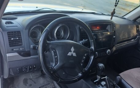 Mitsubishi Pajero IV, 2011 год, 1 750 000 рублей, 11 фотография