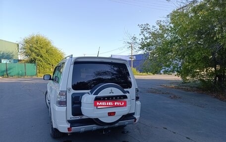 Mitsubishi Pajero IV, 2011 год, 1 750 000 рублей, 5 фотография