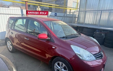 Nissan Note II рестайлинг, 2011 год, 940 000 рублей, 2 фотография