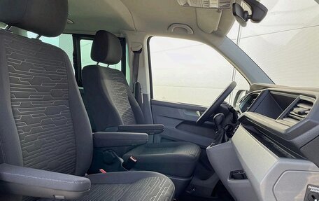 Volkswagen Caravelle T6 рестайлинг, 2023 год, 4 700 000 рублей, 21 фотография