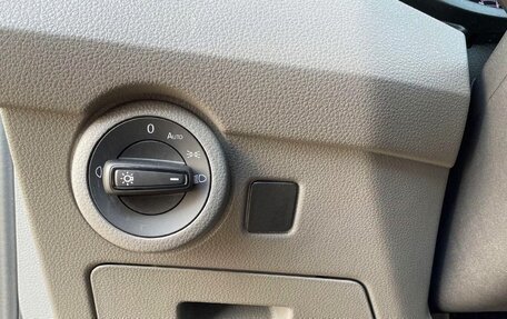 Volkswagen Caravelle T6 рестайлинг, 2023 год, 4 700 000 рублей, 30 фотография