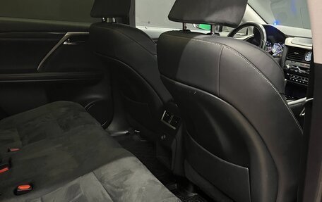 Lexus RX IV рестайлинг, 2017 год, 3 450 000 рублей, 15 фотография