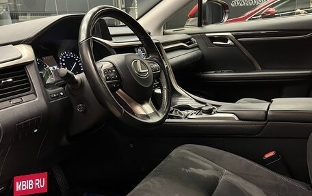 Lexus RX IV рестайлинг, 2017 год, 3 450 000 рублей, 8 фотография