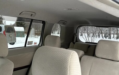 Toyota ISis I, 2011 год, 1 150 000 рублей, 12 фотография