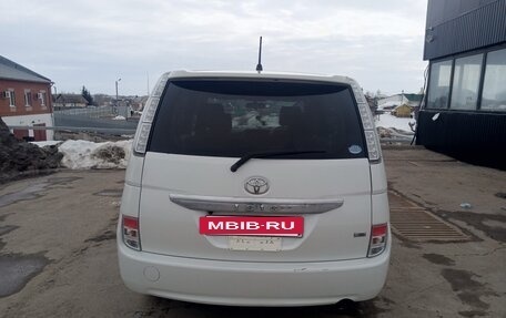 Toyota ISis I, 2011 год, 1 150 000 рублей, 8 фотография