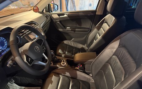 Volkswagen Tiguan II, 2017 год, 3 000 000 рублей, 5 фотография