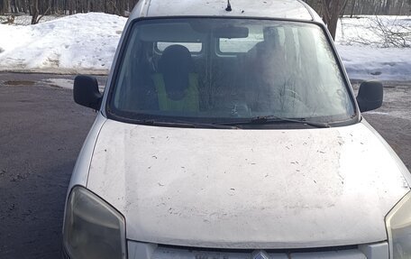 Citroen Berlingo II рестайлинг, 2011 год, 230 000 рублей, 3 фотография