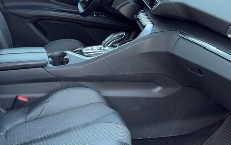 Peugeot 5008 II, 2021 год, 2 090 000 рублей, 10 фотография