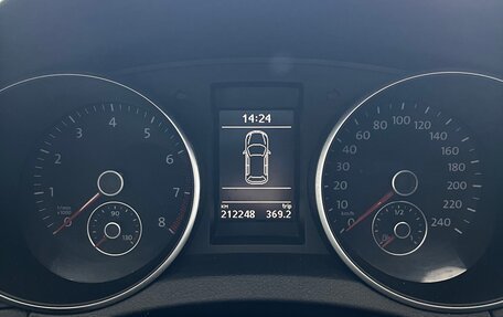 Volkswagen Golf VI, 2011 год, 750 000 рублей, 21 фотография