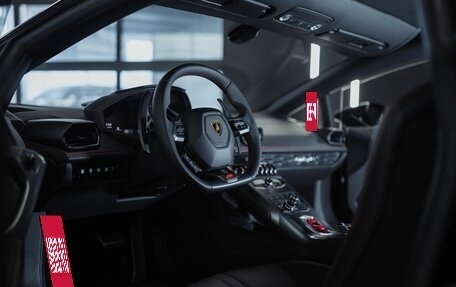 Lamborghini Huracán, 2014 год, 19 500 000 рублей, 11 фотография