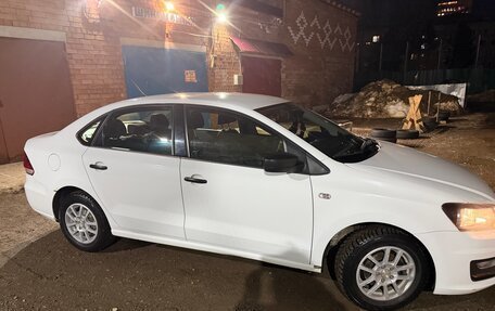 Volkswagen Polo VI (EU Market), 2015 год, 820 000 рублей, 4 фотография