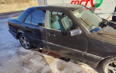 Mercedes-Benz C-Класс, 1996 год, 190 000 рублей, 2 фотография