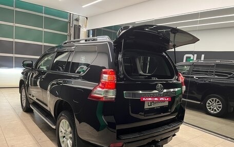 Toyota Land Cruiser Prado 150 рестайлинг 2, 2016 год, 4 100 000 рублей, 13 фотография