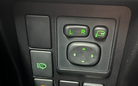 Toyota Land Cruiser Prado 150 рестайлинг 2, 2016 год, 4 100 000 рублей, 29 фотография