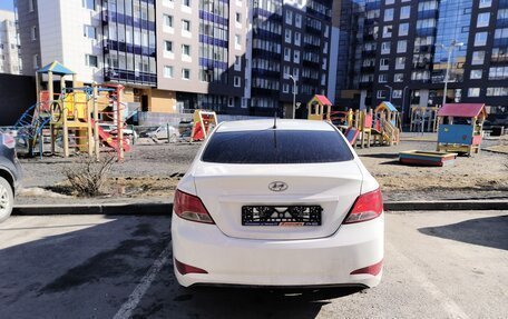 Hyundai Solaris II рестайлинг, 2015 год, 660 000 рублей, 2 фотография