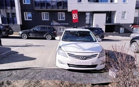 Hyundai Solaris II рестайлинг, 2015 год, 660 000 рублей, 4 фотография