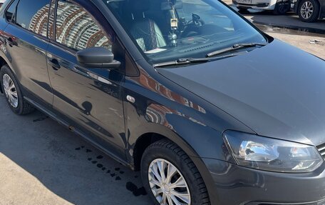 Volkswagen Polo VI (EU Market), 2012 год, 590 000 рублей, 2 фотография