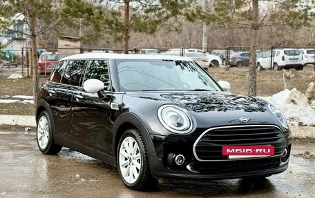 MINI Clubman, 2020 год, 2 880 000 рублей, 2 фотография