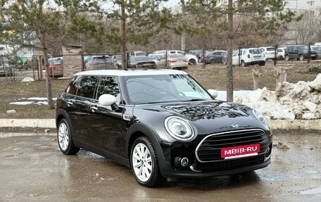 MINI Clubman, 2020 год, 2 880 000 рублей, 3 фотография
