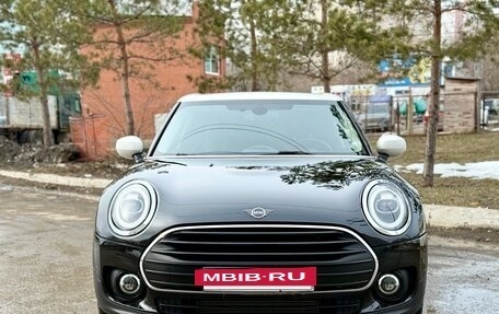 MINI Clubman, 2020 год, 2 880 000 рублей, 7 фотография