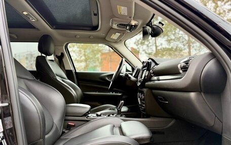 MINI Clubman, 2020 год, 2 880 000 рублей, 21 фотография