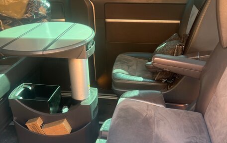 Volkswagen Multivan T5, 2012 год, 2 700 000 рублей, 3 фотография