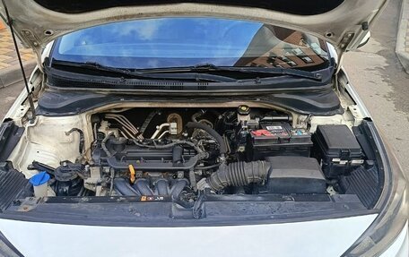 Hyundai Solaris II рестайлинг, 2018 год, 720 000 рублей, 9 фотография