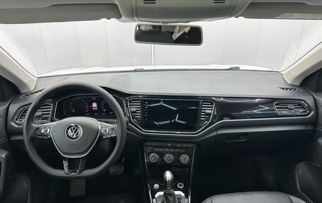 Volkswagen T-Roc I, 2022 год, 1 940 000 рублей, 11 фотография