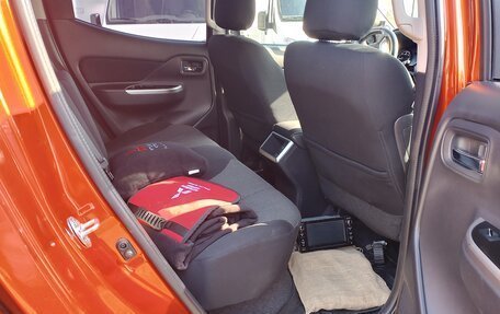 Mitsubishi L200 IV рестайлинг, 2020 год, 4 300 000 рублей, 7 фотография