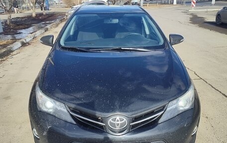 Toyota Auris II, 2013 год, 1 000 000 рублей, 1 фотография