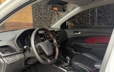 Hyundai Solaris II рестайлинг, 2020 год, 1 800 000 рублей, 9 фотография