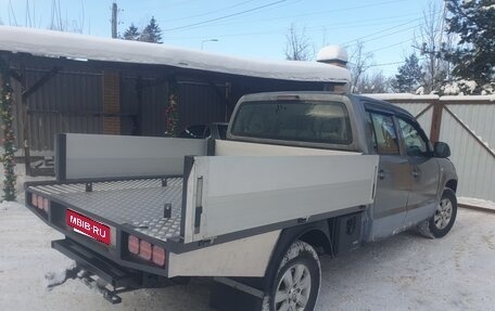 Volkswagen Amarok I рестайлинг, 2011 год, 900 000 рублей, 4 фотография