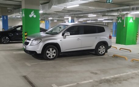 Chevrolet Orlando I, 2012 год, 670 000 рублей, 3 фотография