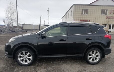 Toyota RAV4, 2013 год, 2 100 000 рублей, 2 фотография