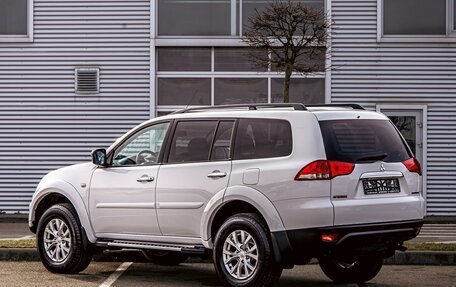 Mitsubishi Pajero Sport II рестайлинг, 2013 год, 1 595 000 рублей, 4 фотография