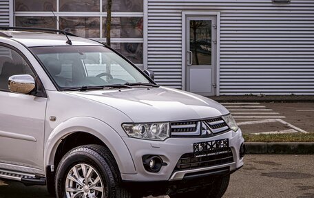 Mitsubishi Pajero Sport II рестайлинг, 2013 год, 1 595 000 рублей, 8 фотография