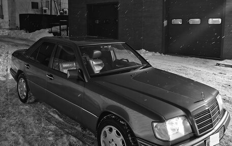 Mercedes-Benz E-Класс, 1994 год, 1 250 000 рублей, 1 фотография