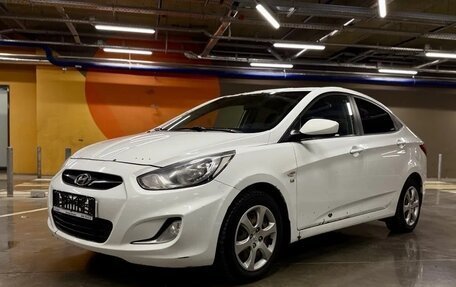 Hyundai Solaris II рестайлинг, 2013 год, 589 000 рублей, 1 фотография