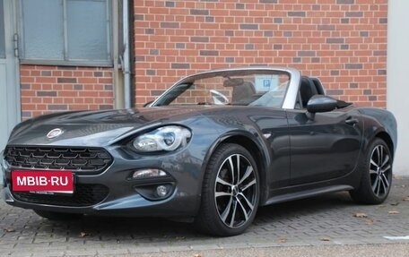 Fiat 124 Spider I, 2018 год, 3 070 000 рублей, 1 фотография